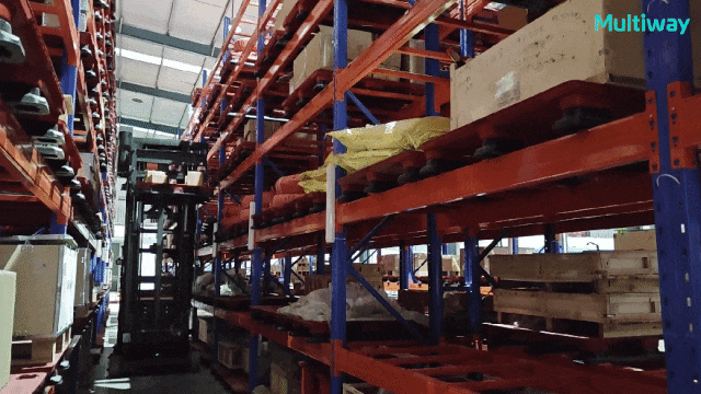 三向无人叉车5.gif 三向无人叉车5.gif
